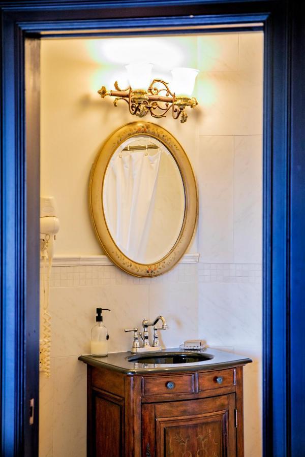 Puddicombe House Ξενοδοχείο New Hamburg Εξωτερικό φωτογραφία